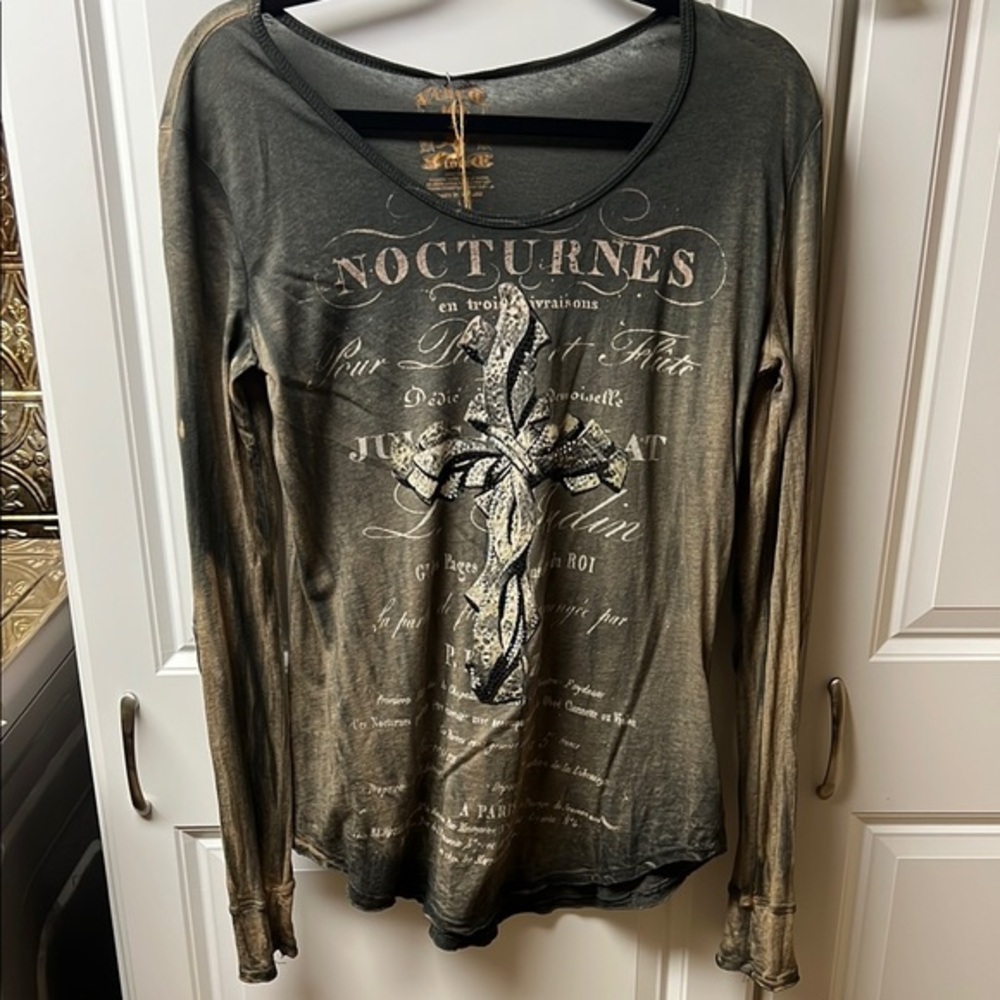 Velvet Stone Cross Graphic Top, BUCKLE, Large, Rhinestones